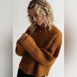 Nine West Camel Loose Knit Sweater - Crew Neck Sweater - Long Sleeve